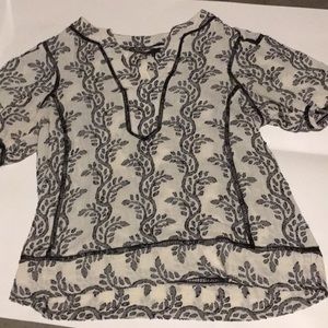 Black and white bcbg top